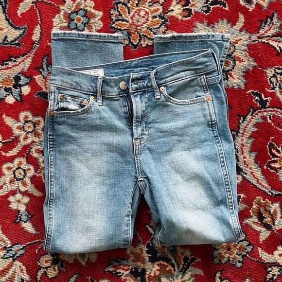 Gap Slim Jeans - Picture 1 of 3